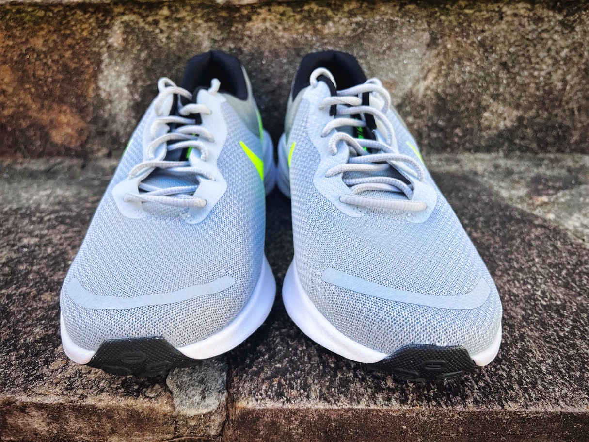 Picture of Nike Revolution 7