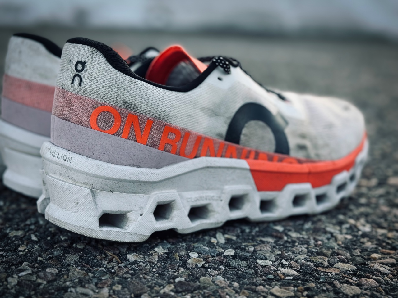 Picture of On Cloudmonster 2